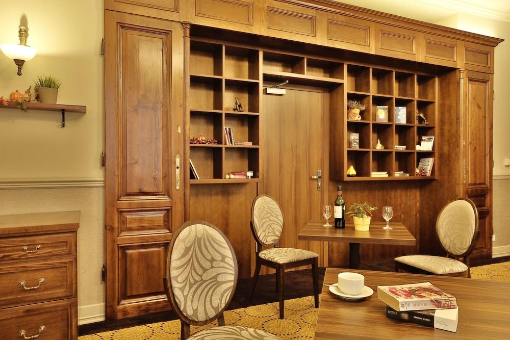 Amber Boutique - Amber Design Hotel 4*