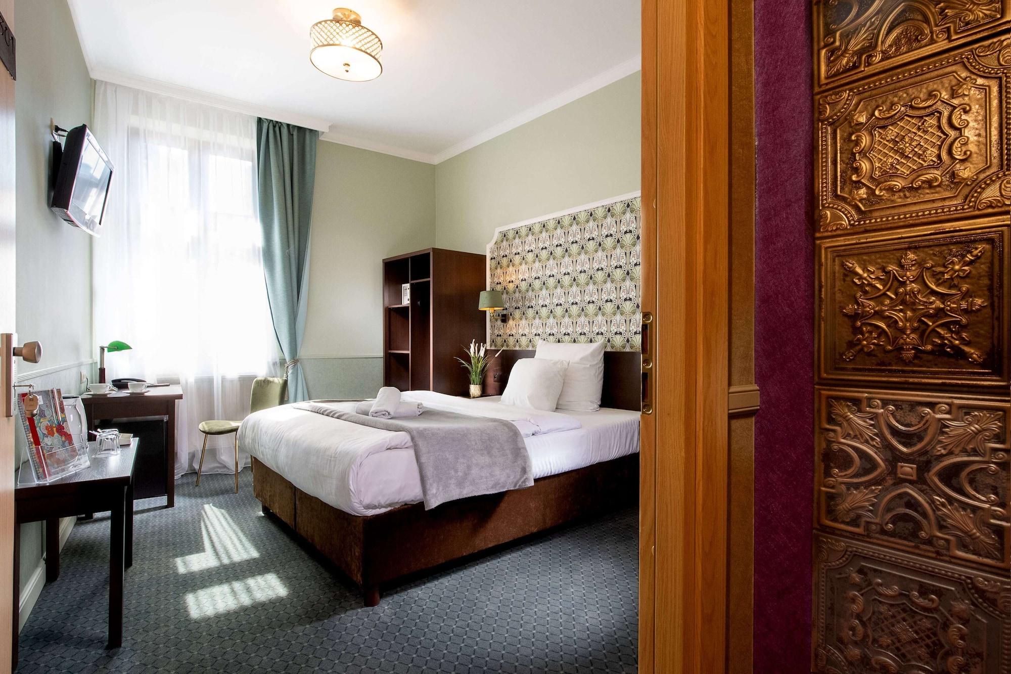 Amber Boutique - Amber Design Hotel 4*